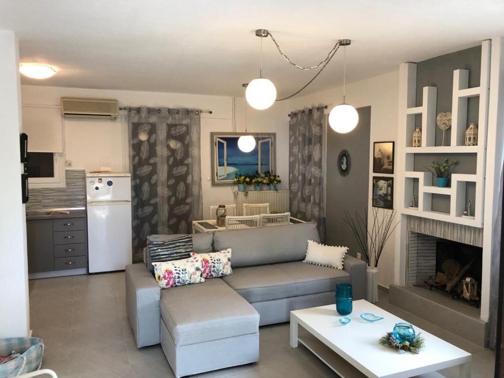 Sofia'S Pearl Beachfront Maisonette Nea Kallikrateia Екстериор снимка