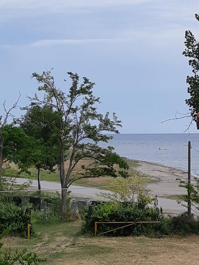Sofia'S Pearl Beachfront Maisonette Nea Kallikrateia Екстериор снимка