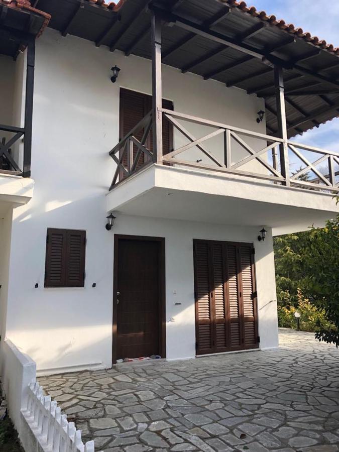 Sofia'S Pearl Beachfront Maisonette Nea Kallikrateia Екстериор снимка